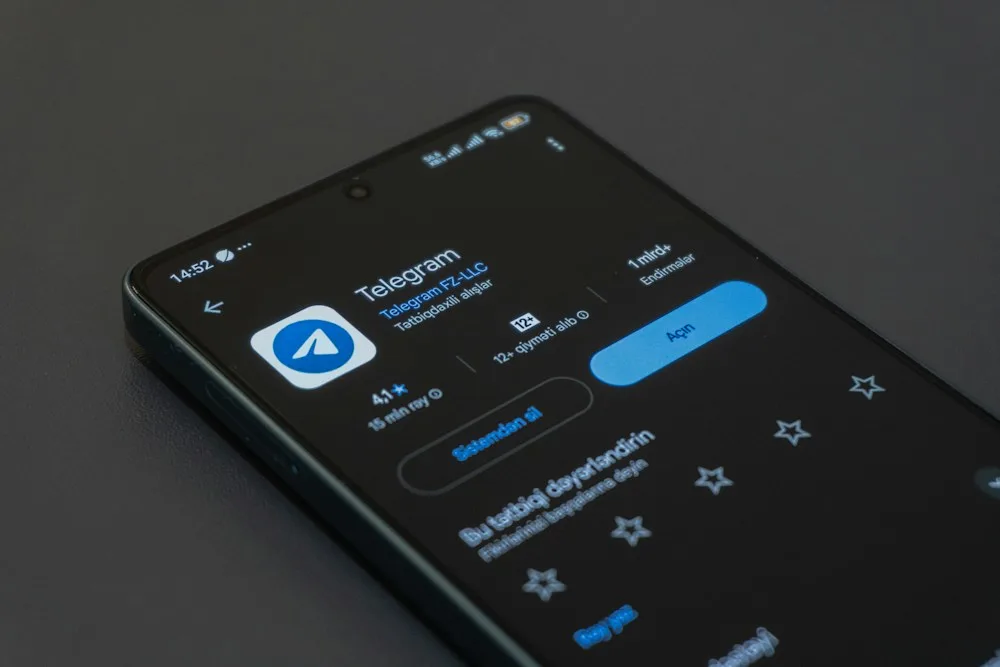 Telegram app on a smartphone, guide to buy Telegram members