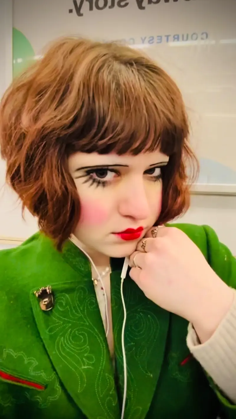 @daisychainlizzy: A 1920s Flapper Making Synth-Pop in New York